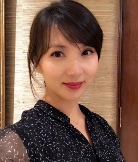  曼联争议判罚引发舆论风波  